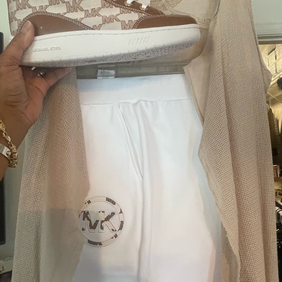 Meet your Posher, Tai - Picture 11 of 15